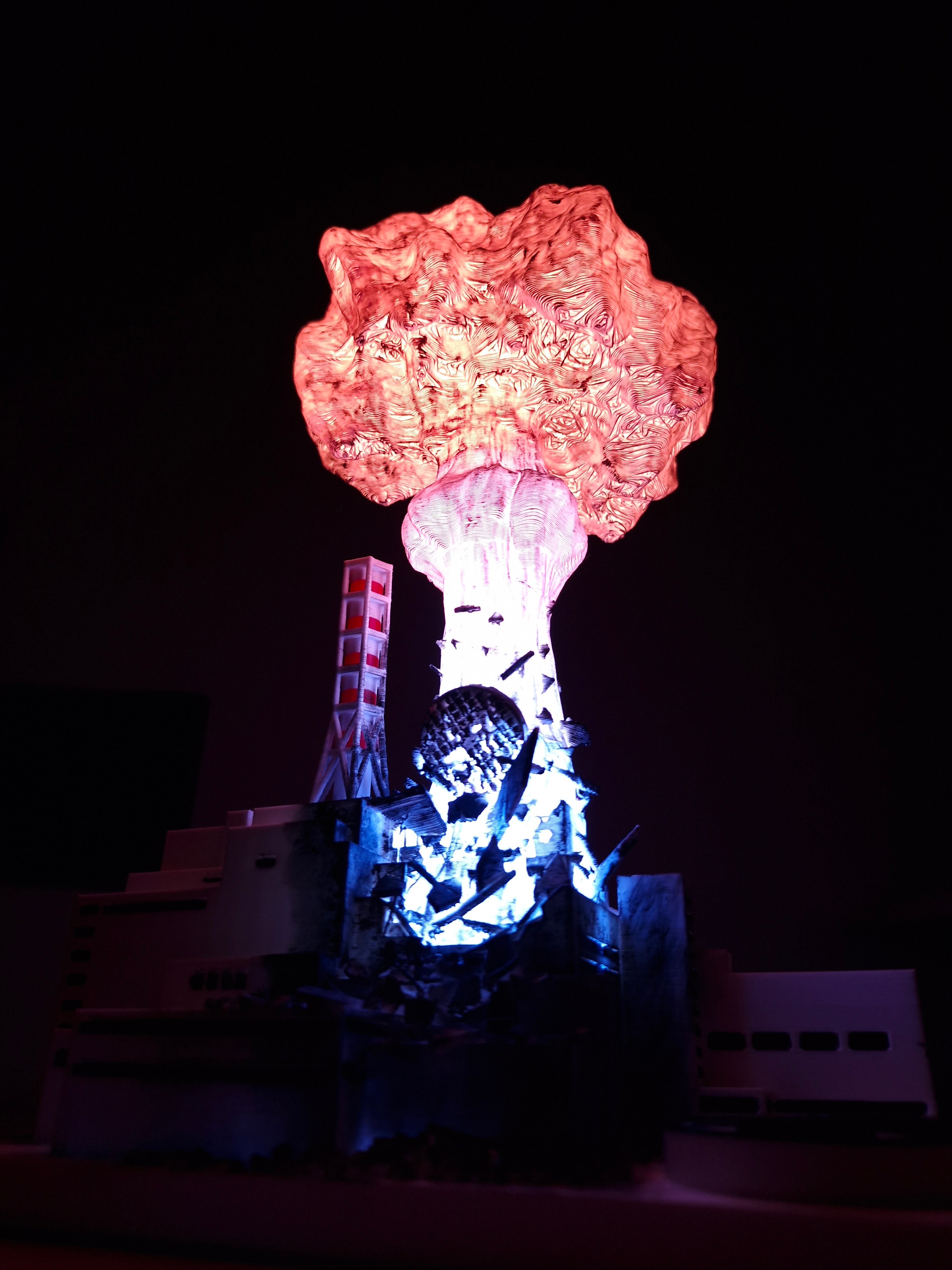 💥 Chernobyl Lamp — Nuclear Explosion Effect - ⚡️ Multiple Lighting Modes